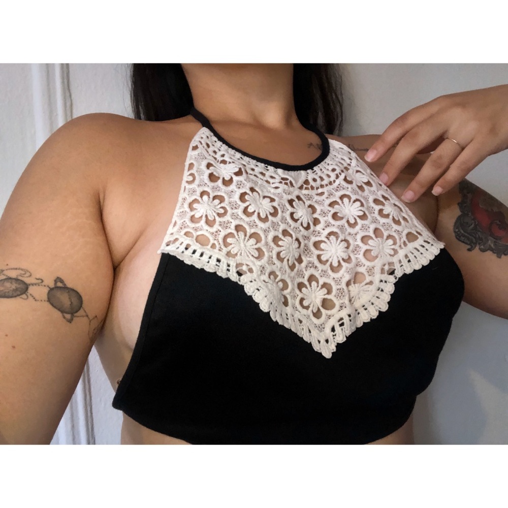 3/$30🎁DOLLS KILL•Bandana Crocheted Crop Top•NWOT